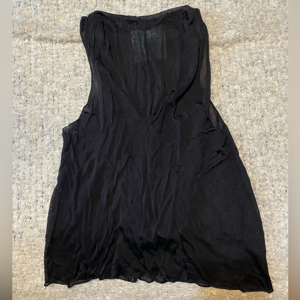Vintage Manila Grace Luxury Black hooded V neck Sleeveless Top
